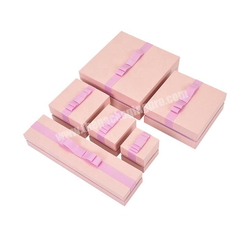 China Manufacturer Wholesale Plastic Fancy Pink Custom Logo Jewelry Box