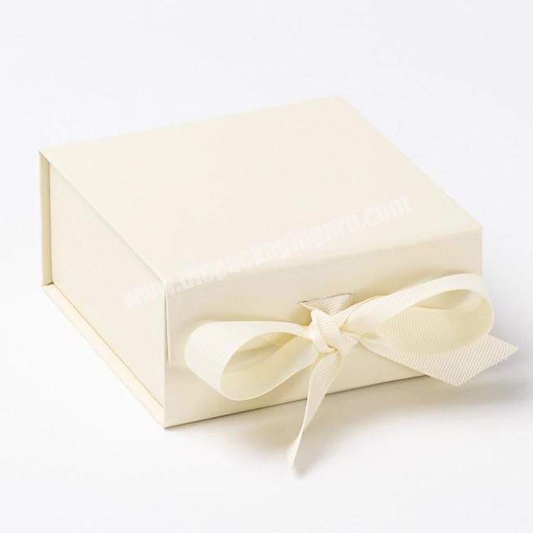 Custom Fashion Luxury Bow Ribbon Printed Paper Jewelry Packaging Boxes