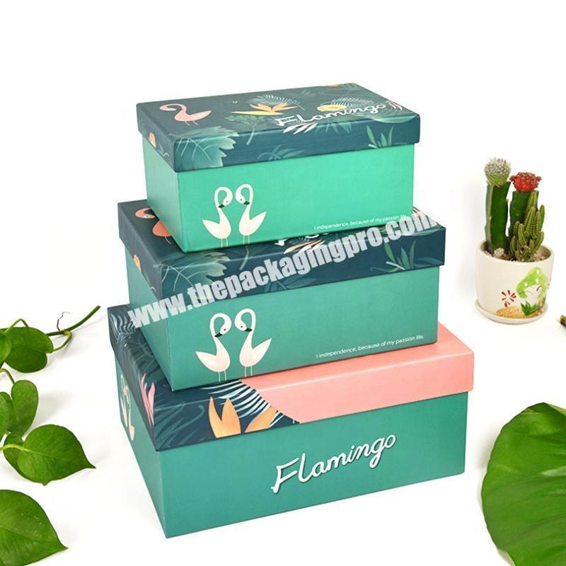 Custom Gift packaging Foldable magnetic gift box with ribbon closure