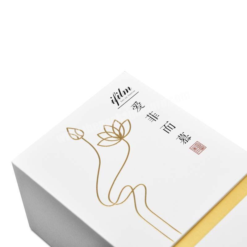 Custom Logo Printed white Cardboard simple Style Packaging Gift Box
