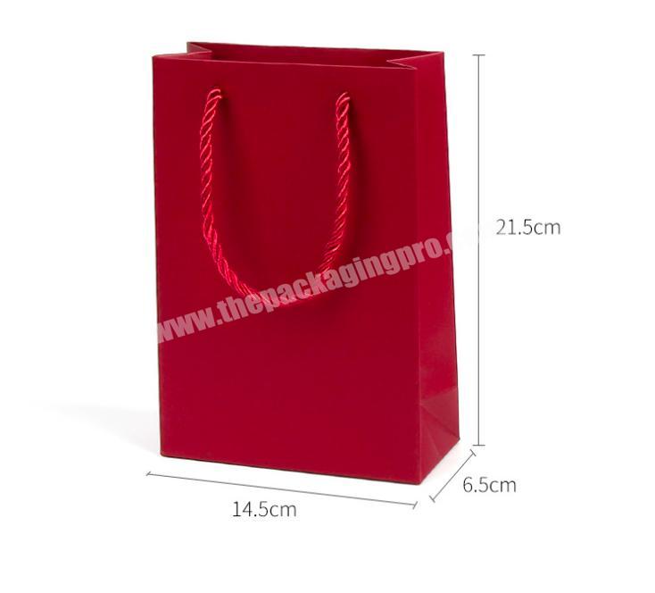 Large size luxury clothes packaging gift paper bag with custom logo