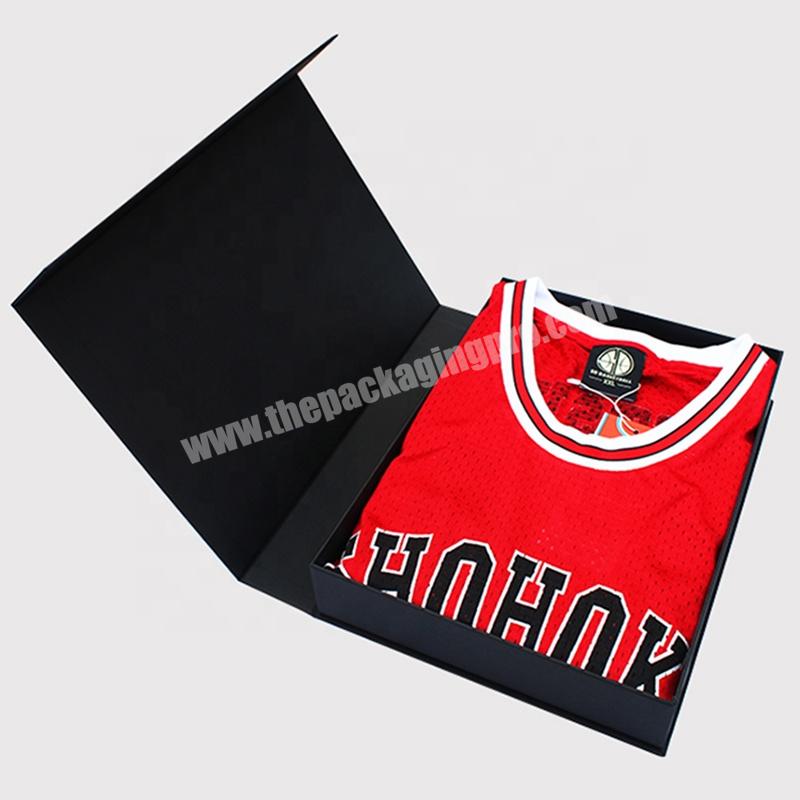 Wholesale Custom Logo Luxury Eco-friendly Art Paper Recycled Cardboard T-shirt Apparel Storage Packaging Box for Clothes