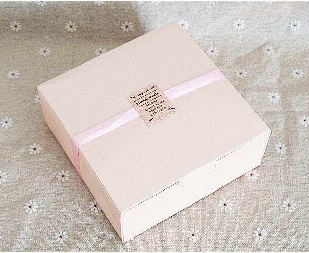 130pieces/lot Romantic pink cake box paper, 12*12*4.2cm pink wedding cake gift box for packaging,Lowest price!