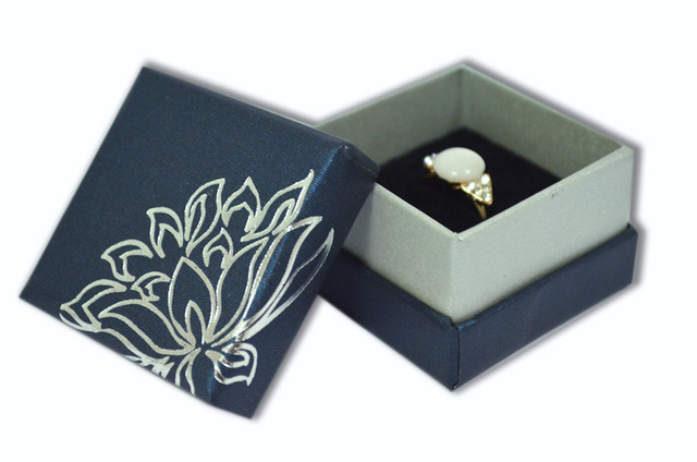 2015 Newest Wholesale Jewelry Boxes 1 piece Ring Boxes 5*5*3.5cm Blue Gift Boxes Black Velvet