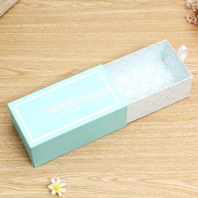 2019 Customized eyelash drawer box with gift box paper