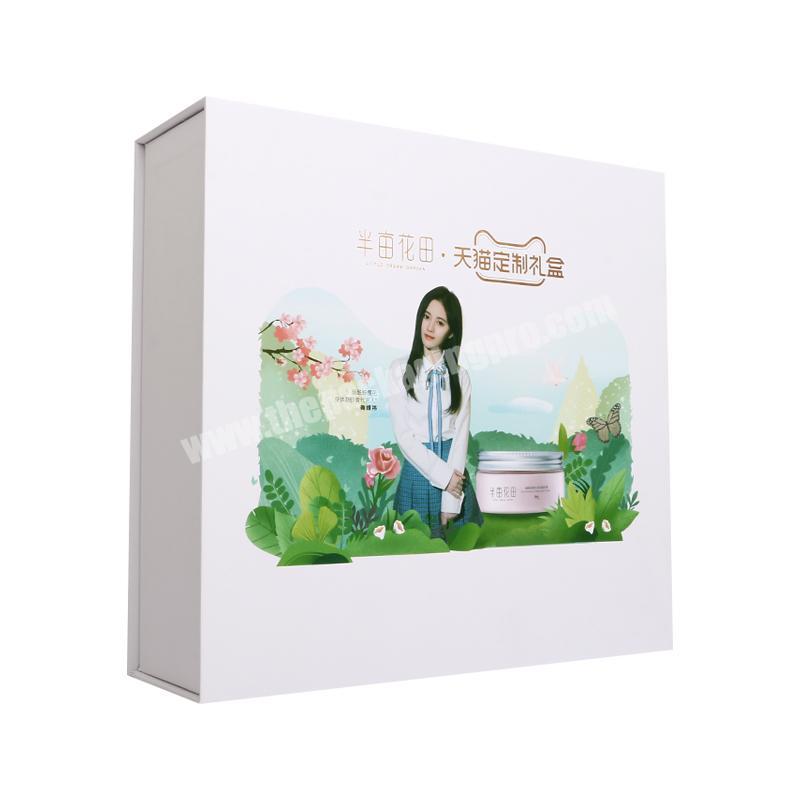 2020 Custom White Rigid Magnetic Closure Gift Box For Skincare Product
