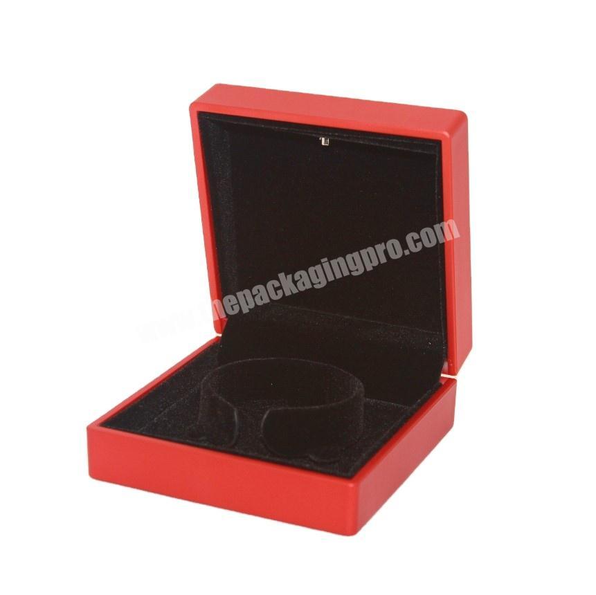 2020 hot sale LED display jewelry packaging suite box pendant box 7 x 9 x 3.5cm