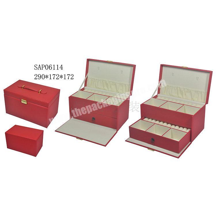 2020 Hot sale luxury high quality new design style leather jewelry case with a small portable travel jewelry box for christmas