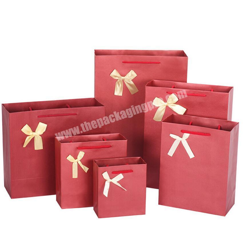 2020 Luxury Unique Pretty Branded Cartoon Iridescent Paper Gift Bags For Baby Kids Girl Women Men Birthday Party China Suppliers