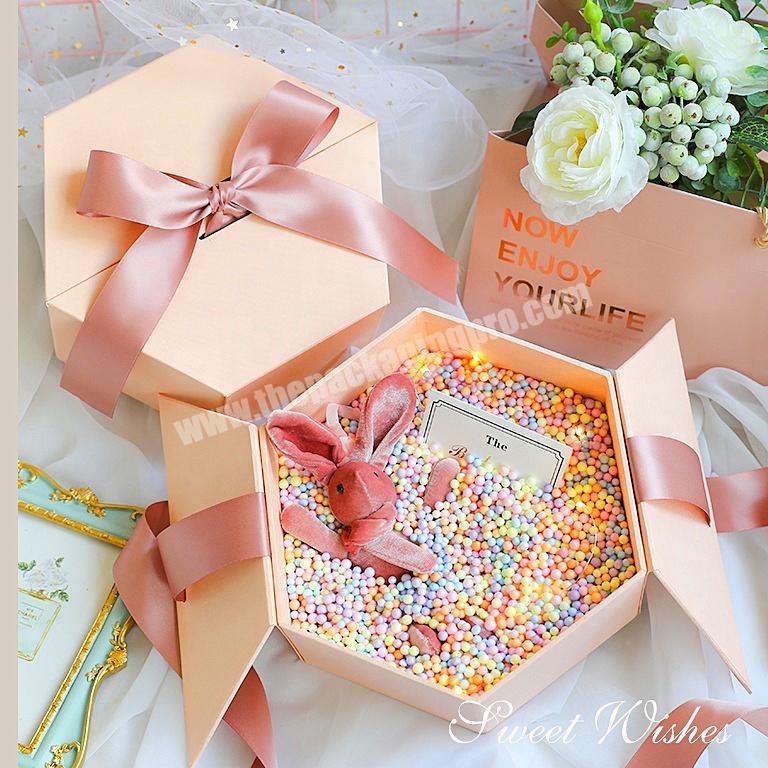 2020 New Arrivals Romantic Pink Custom Matte Flip Magnetic Sweet Flower Cosmetic Luxury Gift Boxes Packaging