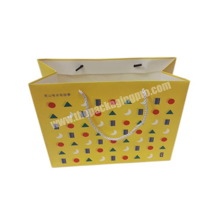 2020 Popular fancy gift bag elegant paper cute design customized cheaper price