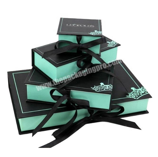 2020 wholesale luxury cardboard jewelry ribbon packaging paper jewelry box custom logo