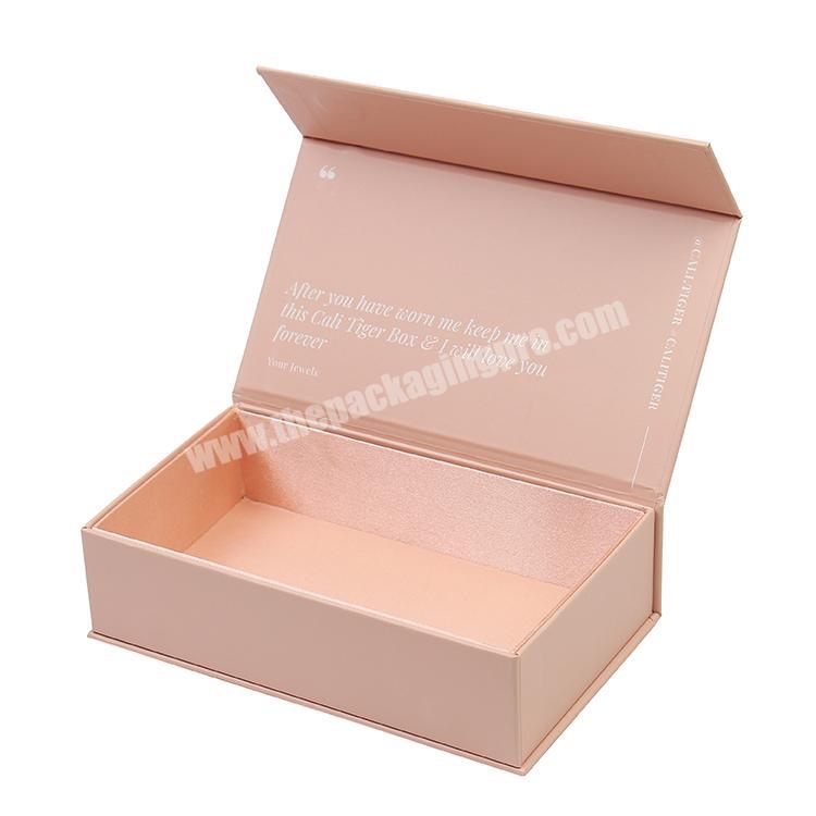 2021 Mothers Day Gifts Flower Box Brooch Cardboard Storage Gift Magnet Packaging Box Carnation Jewelry Box