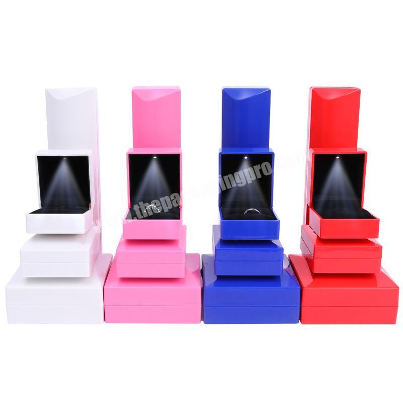 2020 Wholesale Hot Sell High Quality Geometric Led Light Jewelry Box Wedding Engagement Ring Box