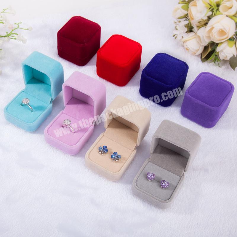 Custom Romantic Sweet Luxury Small Velvet Engagement Ring Box Ring JEWELRI BOX Jewelry Box