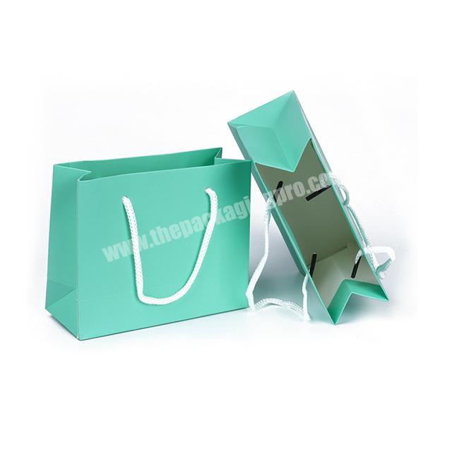 Most Beautiful green gift  bags Professional printing matteglossy paper bag with handle