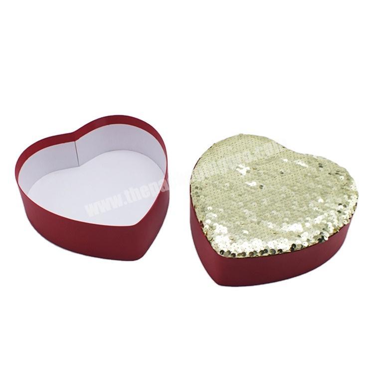 Christmas decorative top and bottom gift box wedding heart shape shining gold and red heart packaging chocolate box