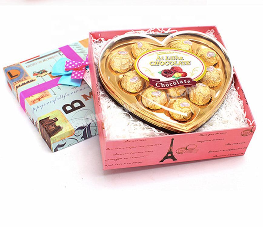 Colorful new design fashion luxury customization high quality chocolate macarons candy square packing with heart shape insert