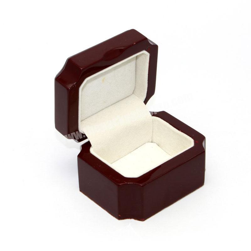 Custom Proposal Ring Boxes For A Romantic Engagement