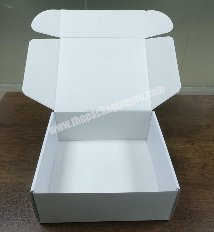 MOQ 100 Matte E-commerce Shipping Packaging Recycled eco Corrugated Paper White Color Mailer Box