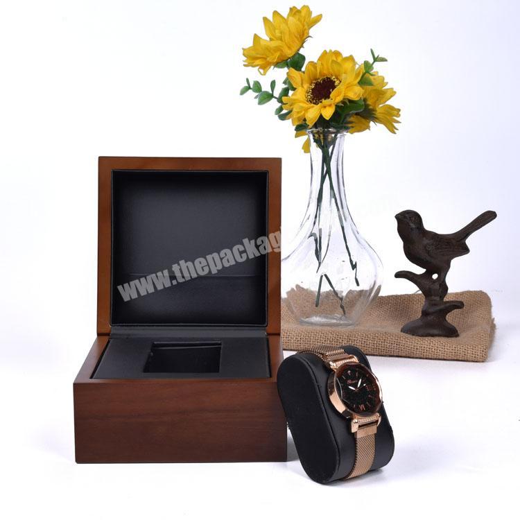 Custom Logo Luxury Black Man Single Wooden Watch Boxes With Gold Word