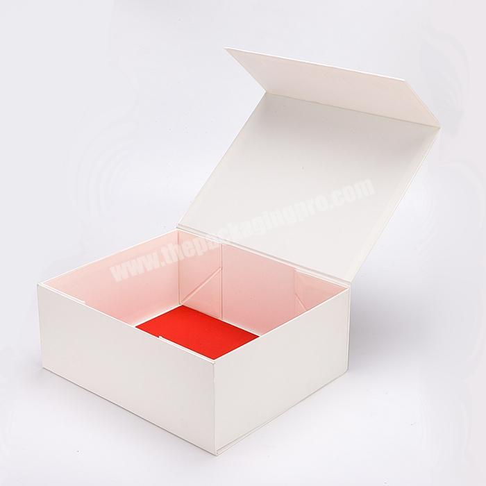 high end knife fork spoon set gift folding box custom magnetic closure luxury packaging