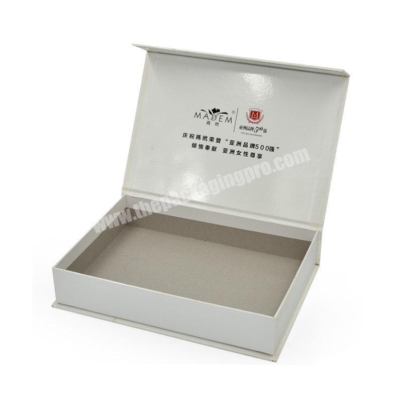 Custom White Magnetic Packaging Paper Boxes For Gift