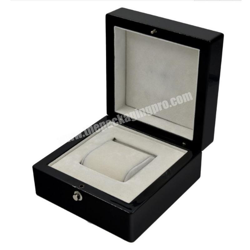 New High Quality Black Lacquered Wood Watch Packing Box for Cadillac