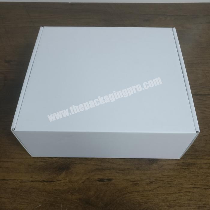 Wholesale High Quality Matte Lamination White Color 1.5mm Strong Corrugated Paper Front Tuck Shipping Mailer Box