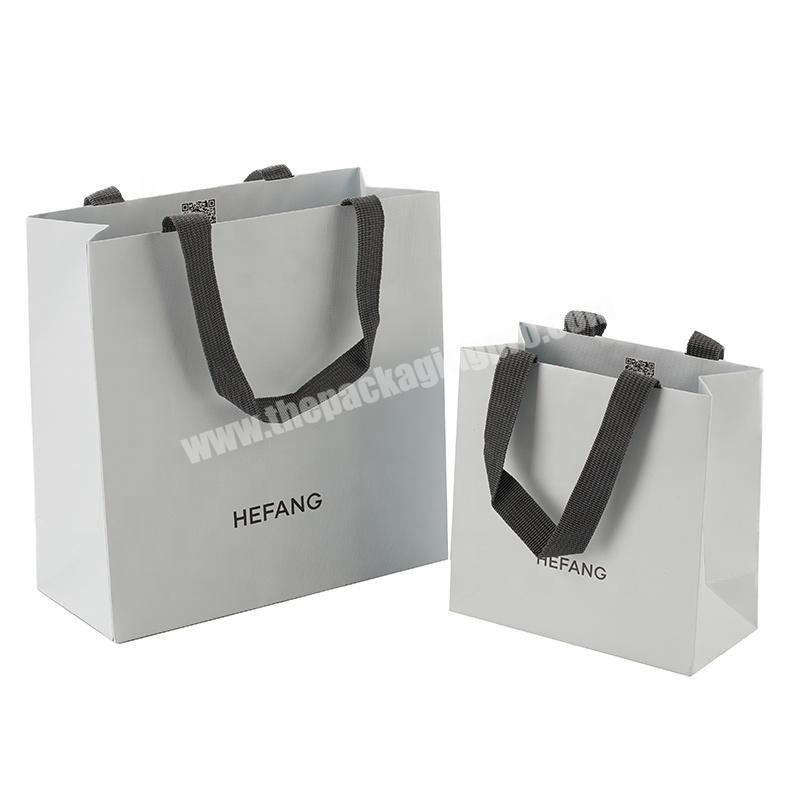 Latest arrival stand up paper bag packaging with strong handles