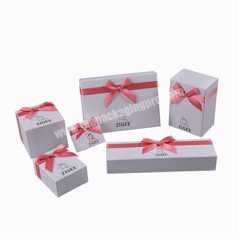 Whole cardboard jewellery packaging customized paper jewelry box with ribbon