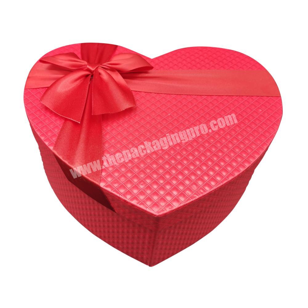 High End Heart Shaped Rigid Cardboard Gift Packaging Box With PU Leather