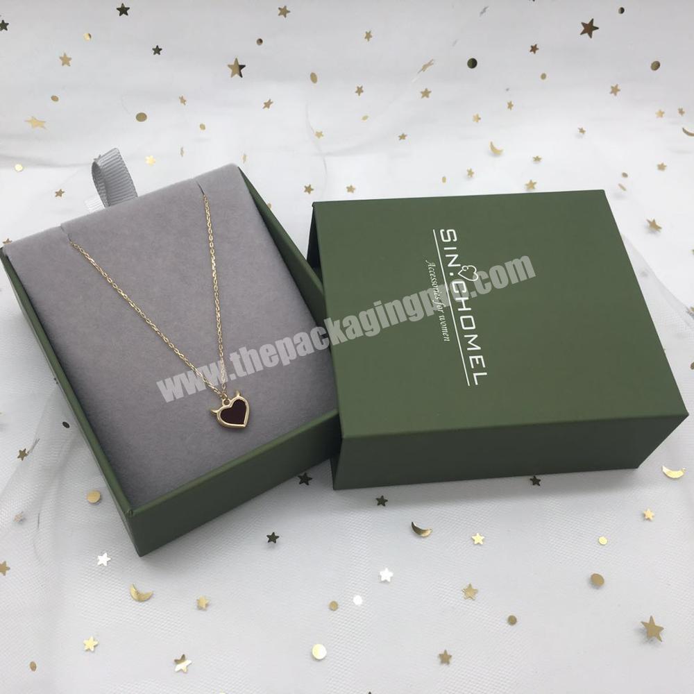 Green jewelry gift packaging box, Cardboard Paper Jewelry Box For Gift In Touch Paper