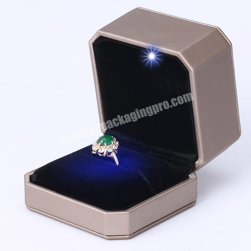 Luxury gold octangle recyclable customize logo jewelry led light ring leather box