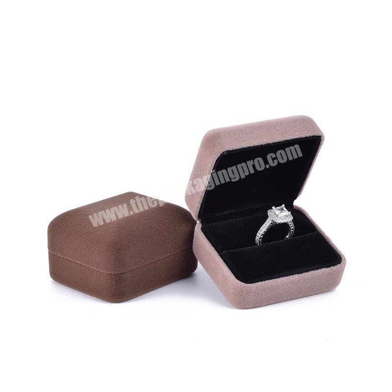 High End Soft Velvet Luxury Packaging Custom Vintage Ring Box Jewelry