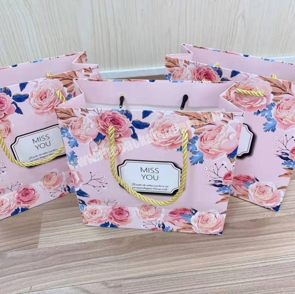 2019 wholesale fashion flower printing bridesmaid gift wedding paper shopping bag with handles