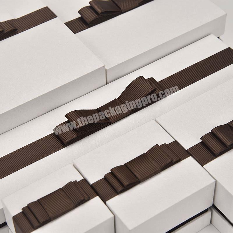 Wholesale custom logo white packaging paper jewelry gift box