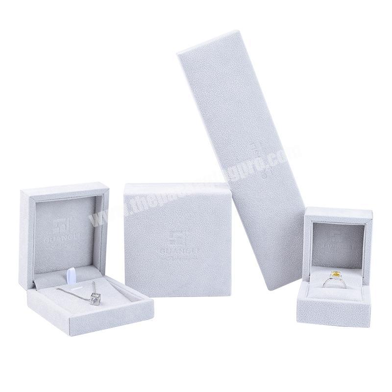 Cheap grey velvet jewelry packaging with luxury logo