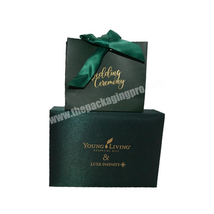 Custom Gold Foil Logo Rigid Glossy Magnetic Gift Bag Glitter Paper Packaging With Christmas Wedding Party Gift Box For Guests
