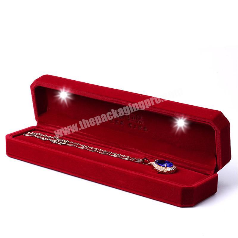 New Arrival Red Wholesale LED Light Plastic Velvet Jewelry Box For Bracelet