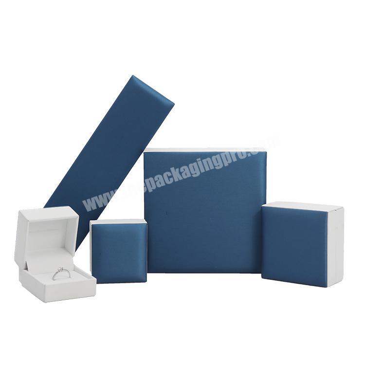 2020 wholesale custom logo pu leather jewellery packaging boxes white and blue jewelry box earrings