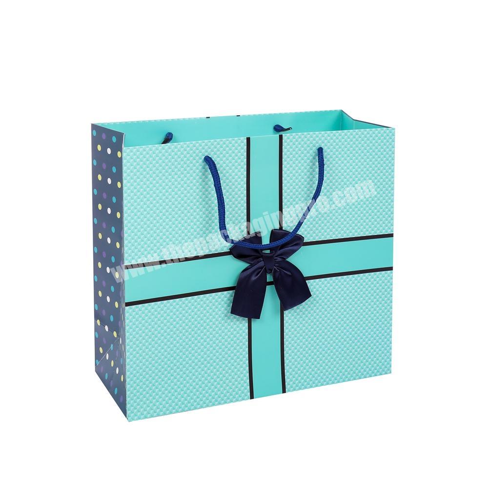 Fashion New Product Eco-friendly Birthday Present Packaging Paper Gift Bags With Rope Handles
