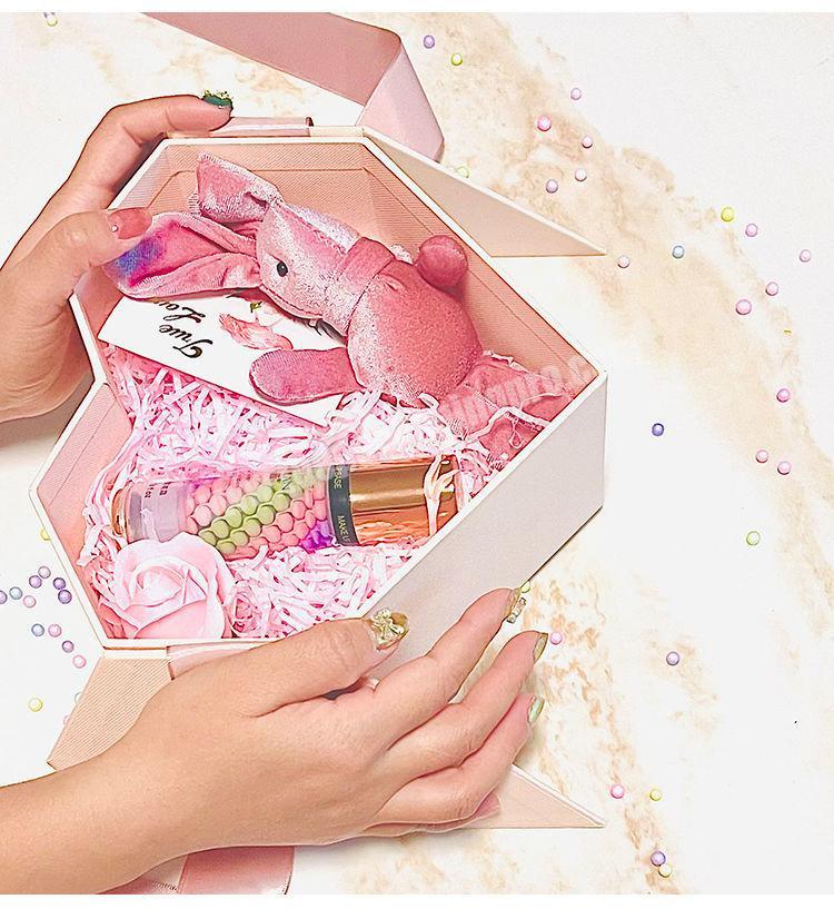 High Quality Pink Heart Shape Paper Box With Ribbon For Strawberry/Candy/scarf/Tie/Cosmetic