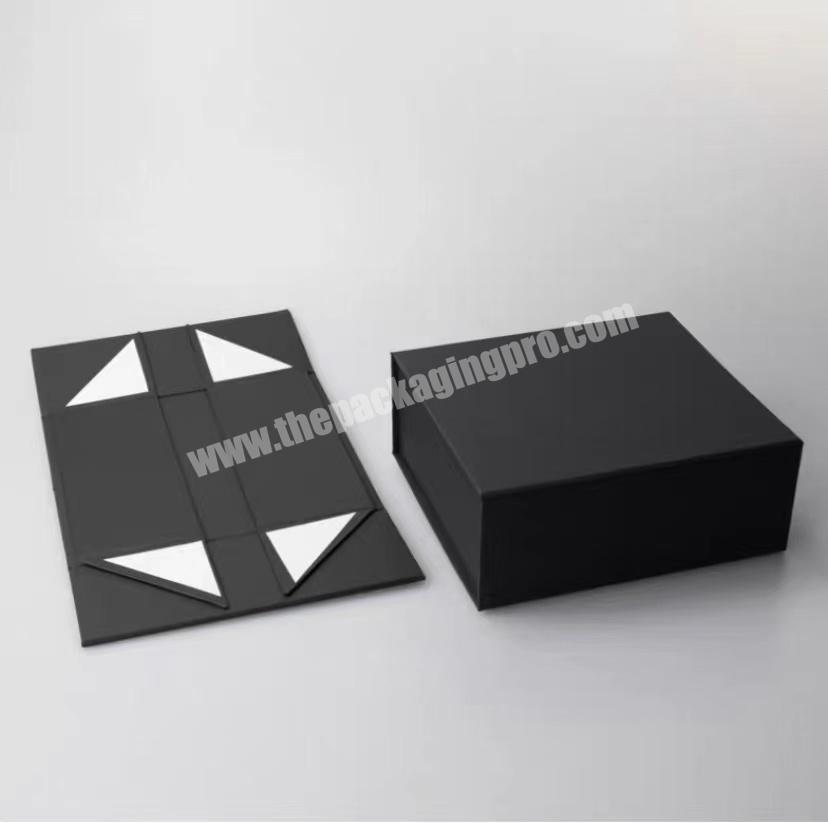 Custom Logo Accepted Wholesale Matte Black Cardboard Paper Magnetic Folding Gift Boxes for Shoes, Clothes, Cosmetics
