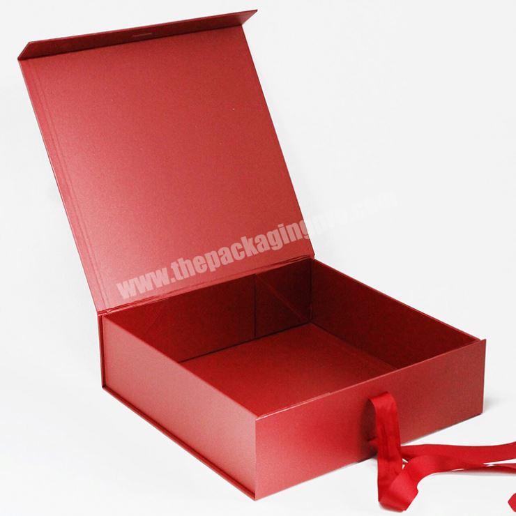 Customize Luxury Xmas Hardcover Foldable Paper Box for Christmas , large christmas gift boxes