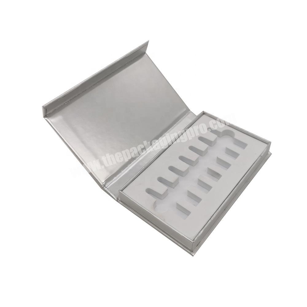 Custom White Matt Lamination Gift Packaging Box Silver With Magnetic Lid