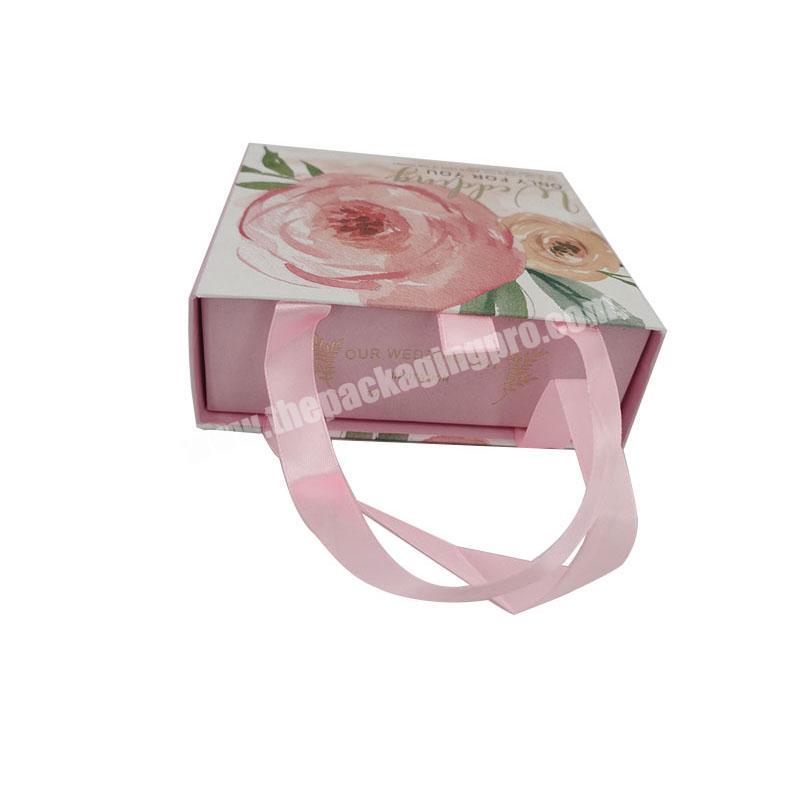 Luxury Custom Matt Paper Cardboard jewelry box with handle