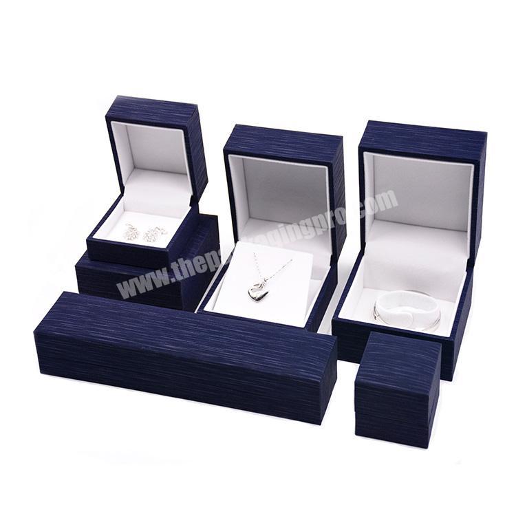 Wholesale Paper Color Varnishing Bracelet Cute Flocking Jewellery Boxes Velvet Jewelry Box