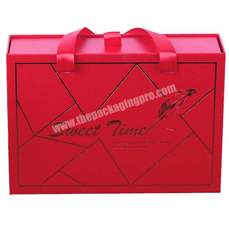 Luxury  High Quality Wedding gift box  in portable drawer with gold Foil  For Candy Gift