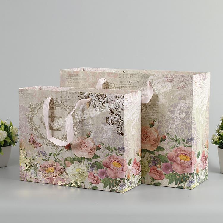 Attractive and Durable Hot Wholesale Custom luxury Shopping Bag Cheap Flower Kraft Paper Gift Bags
